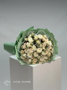 خرید دسته گل پرنسا کد D01 برند سی گل ارسال فوری تهران